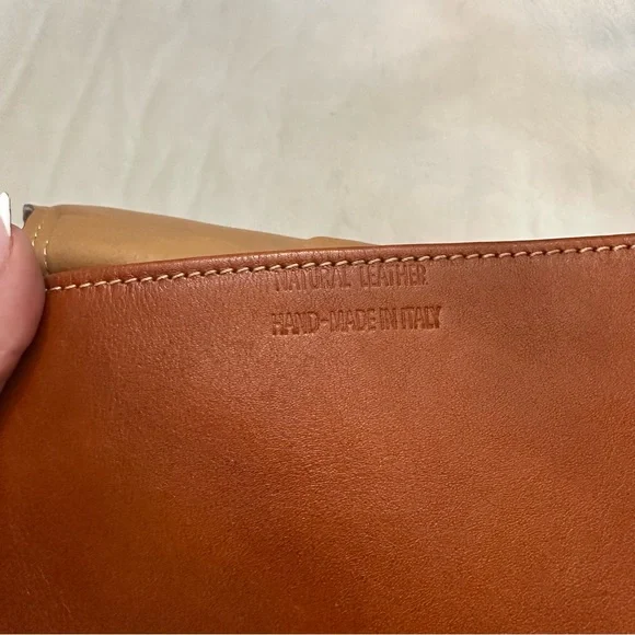 Vintage genuine Italian leather Crossbody flap Bag 51169 - Picture 7 of 12